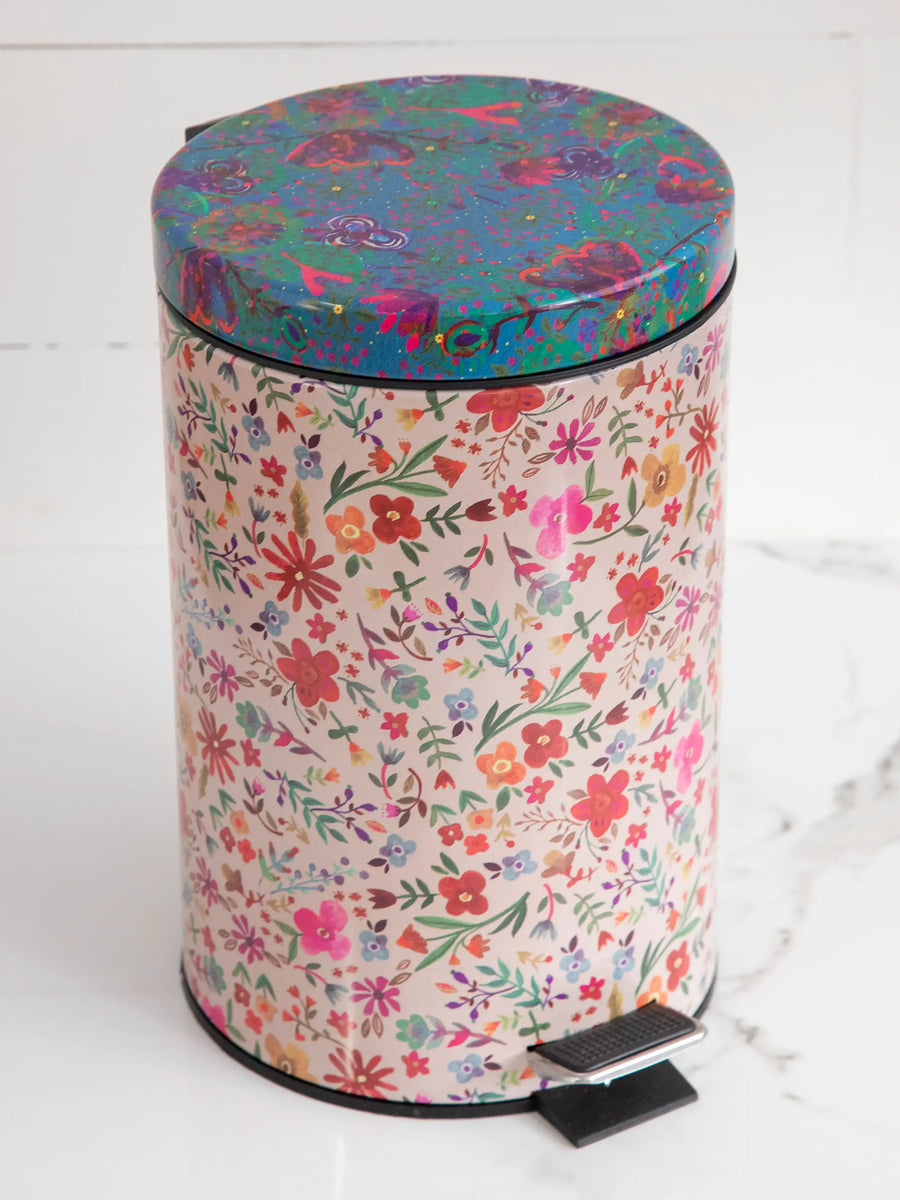 Bathroom Trash Can - Floral Border – Natural Life