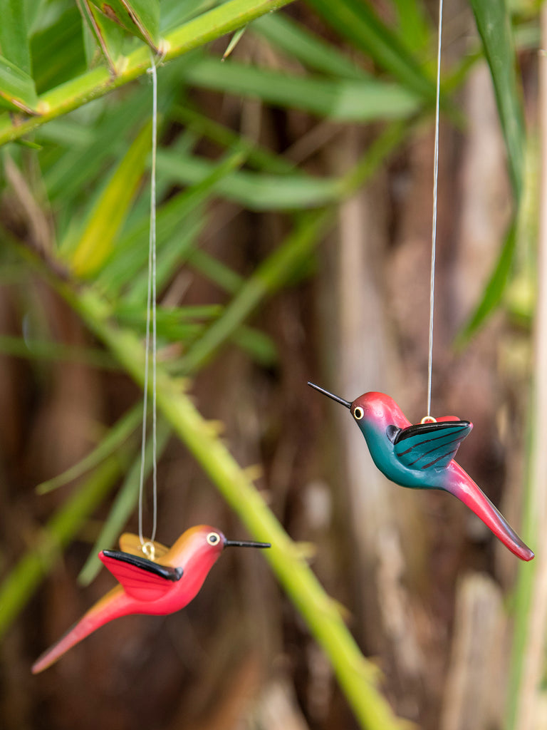 Hanging Hummingbird Set-view 1