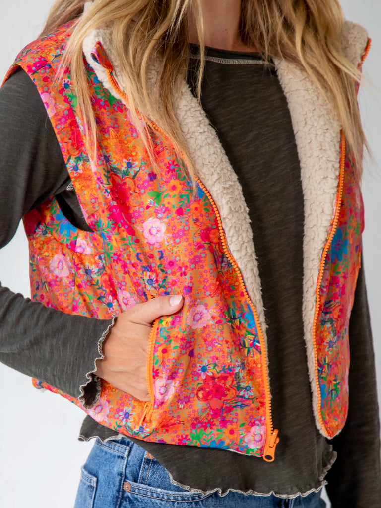 Reversible Sherpa Vest - Coral Ditsy Floral-view 4