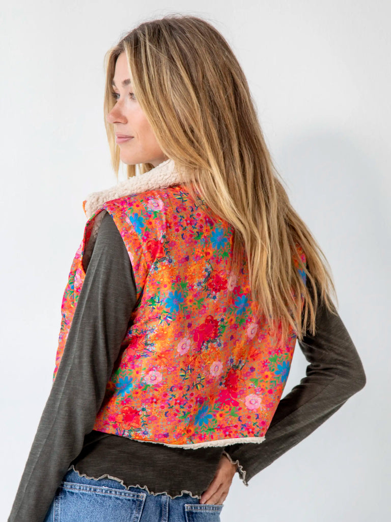 Reversible Sherpa Vest - Coral Ditsy Floral-view 3