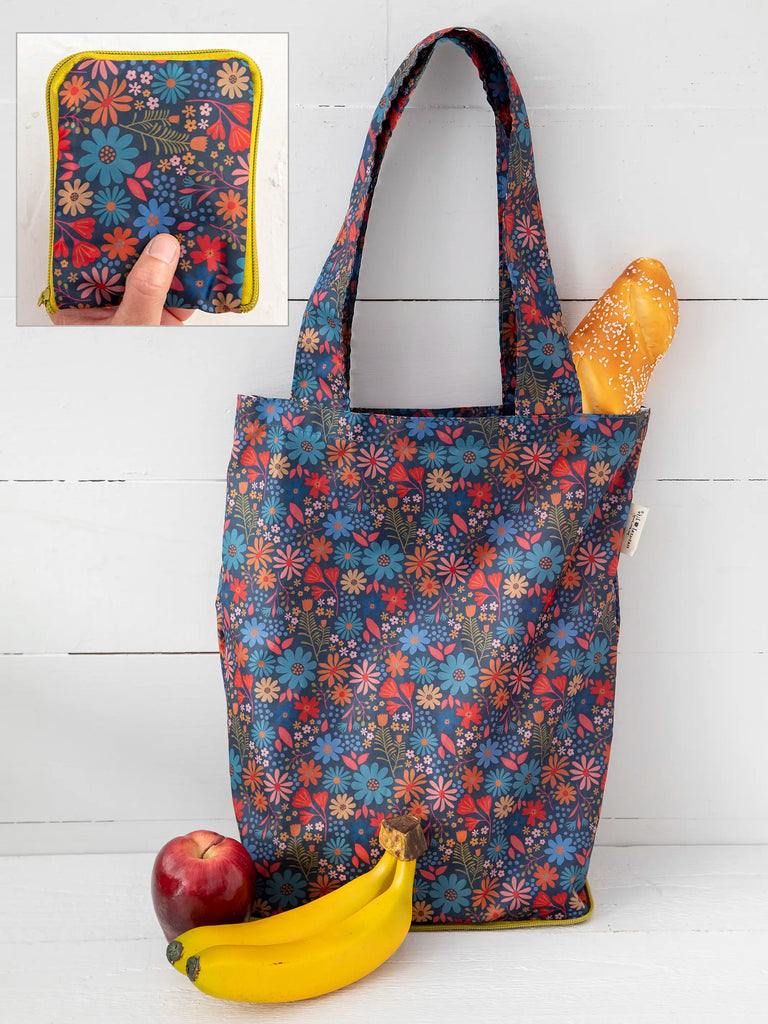 On-The-Go Tote|Wildflowers-view 1