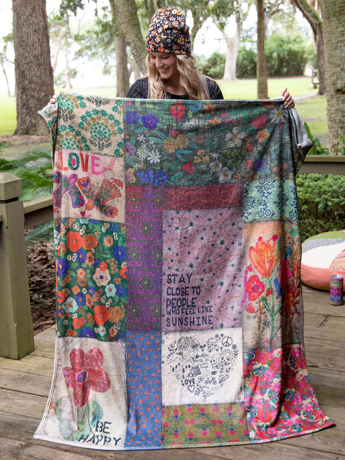 Double-Sided Cozy Throw Blanket - Patchwork Be Happy – Natural Life