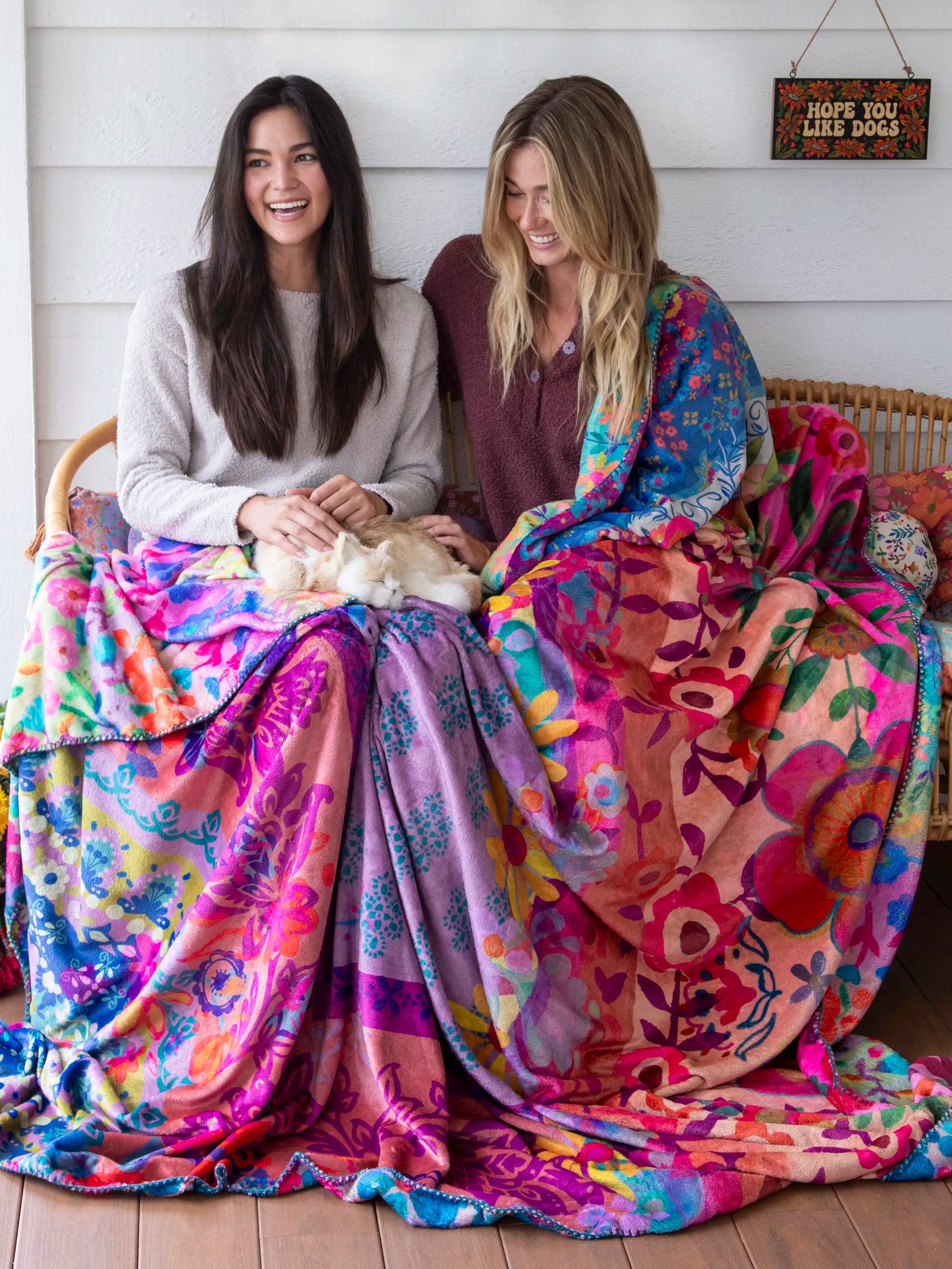 Double-Sided Cozy Coverlet - Flower