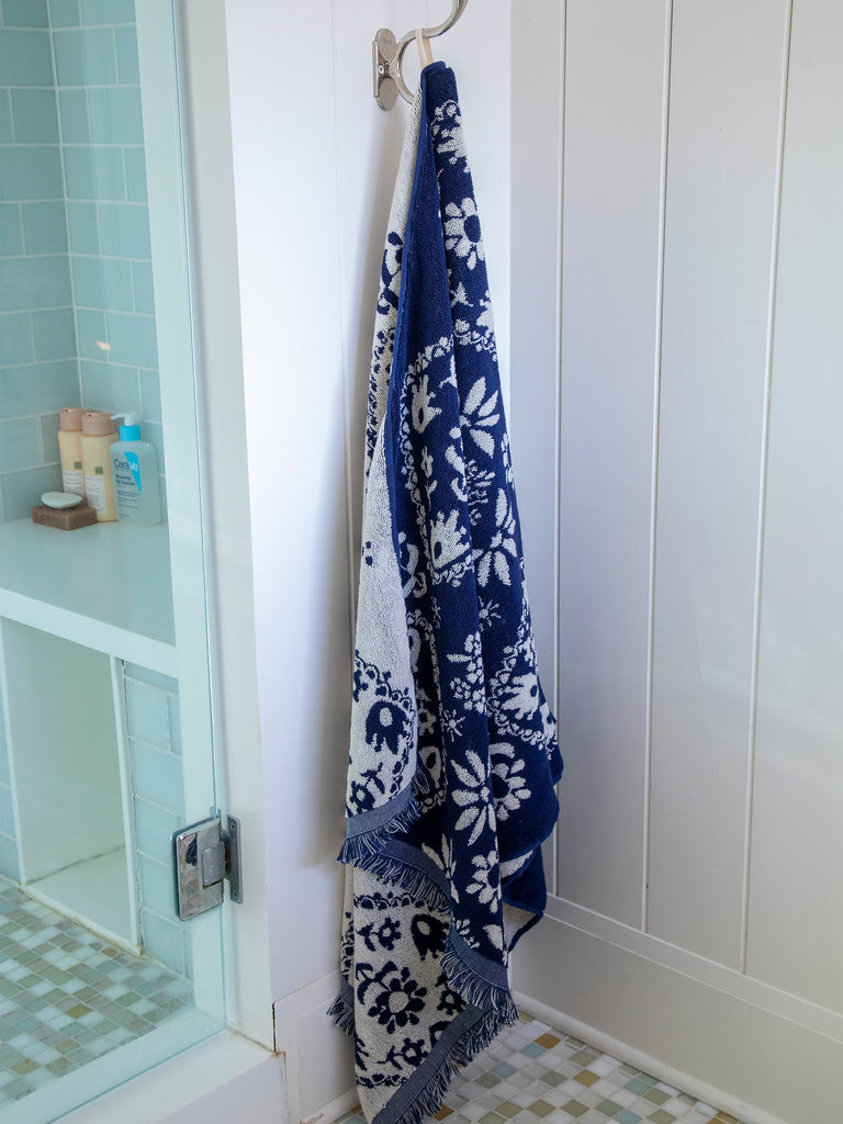 Bungalow Towel|Navy-view 4