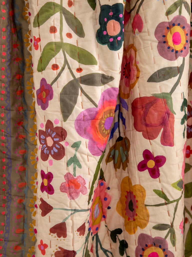 Bungalow Reversible Quilt|Artsy Floral-view 4