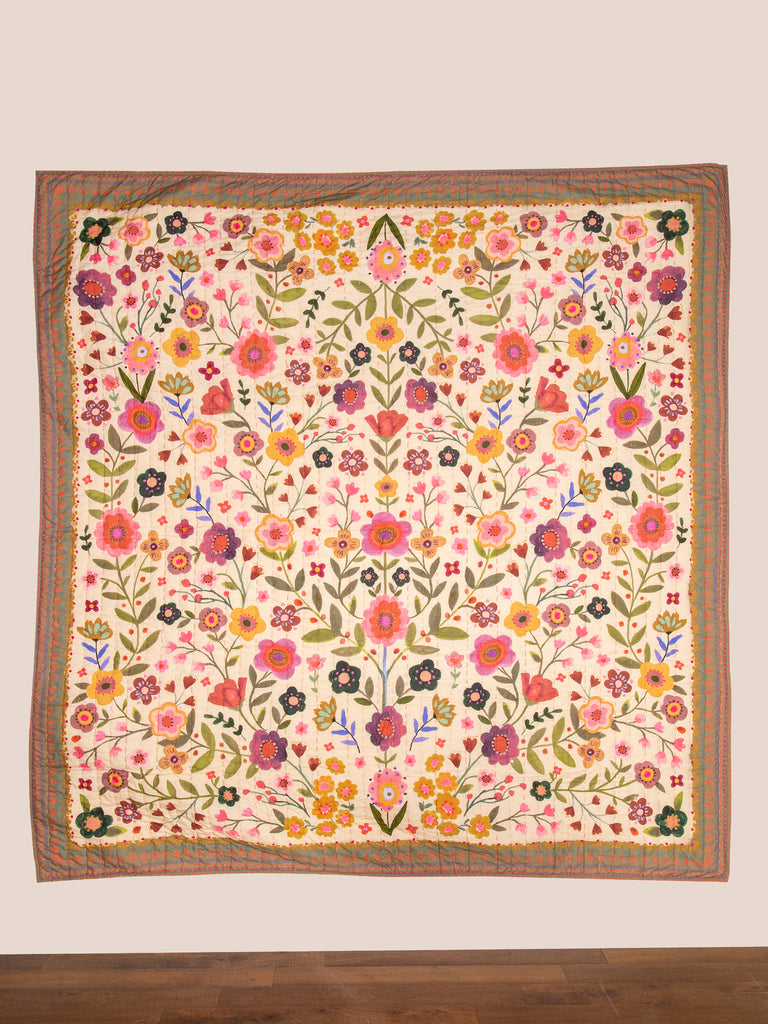 Bungalow Reversible Quilt|Artsy Floral-view 5