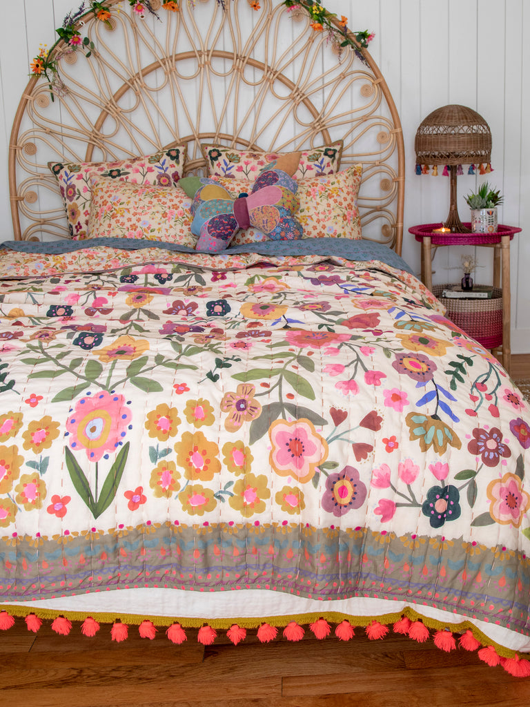 Bungalow Reversible Quilt|Artsy Floral-view 1