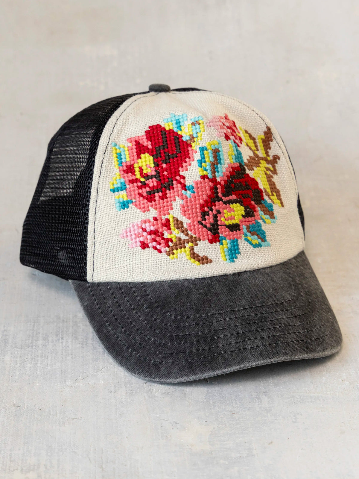 Crochet Floral Patch Trucker Hat - Multicolor Granny Square Crochet Hat Trucker Ball Cap Multiple Colors  main image 4