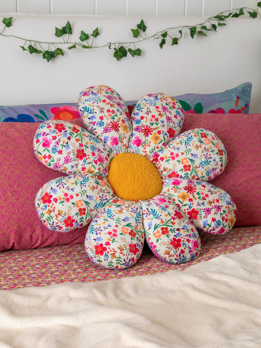 Reversible Seat Floor Cushion Flower – Natural Life - Main Image