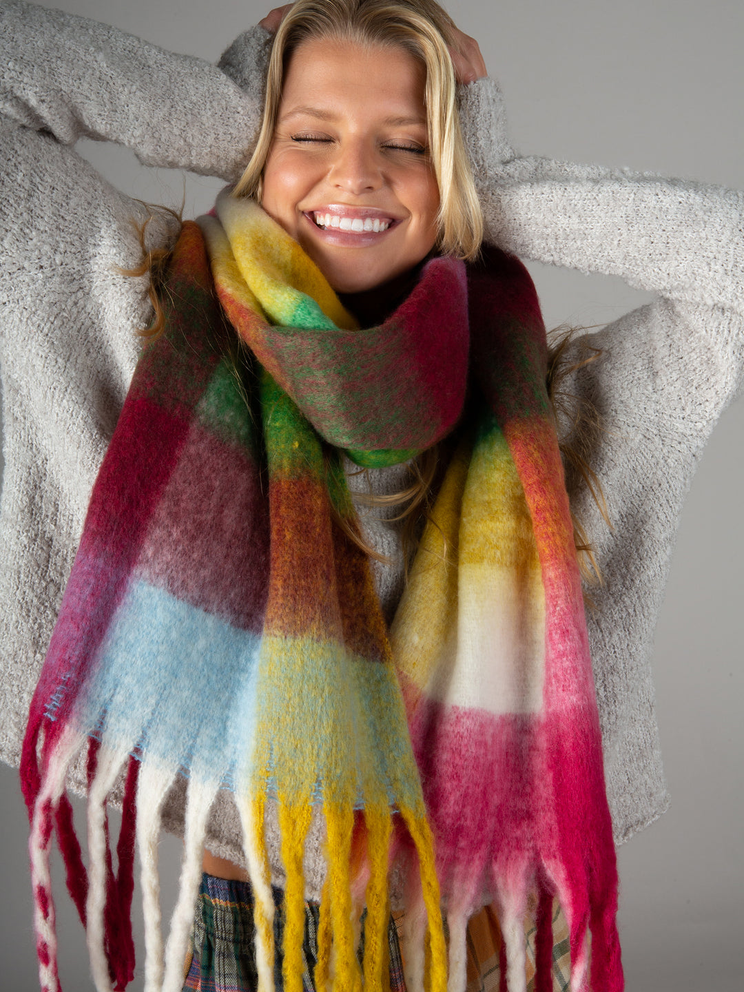 Cuddle Up Cozy Scarf Rainbow – Natural Life - Main Image