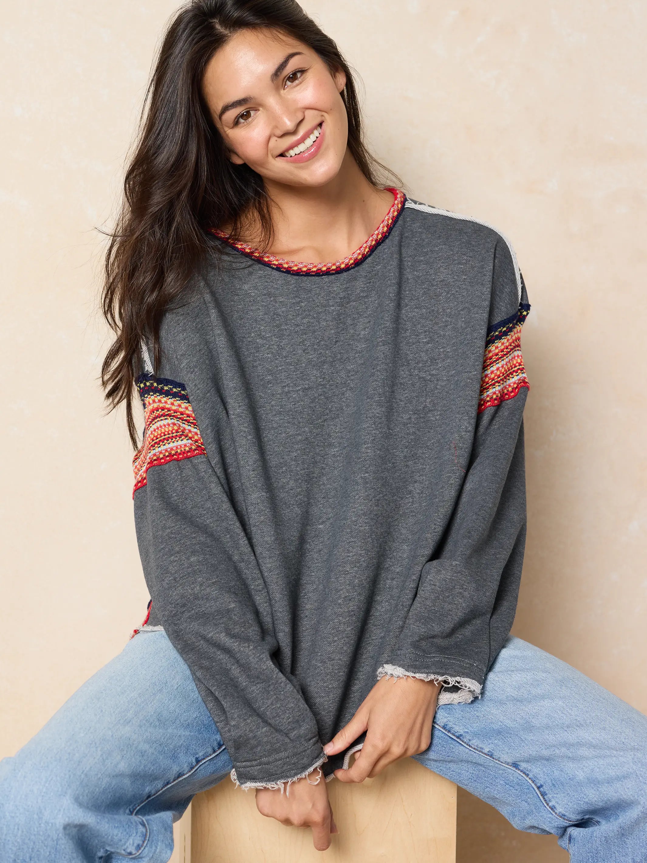 Knit Trim Sweatshirt - Charcoal – Natural Life