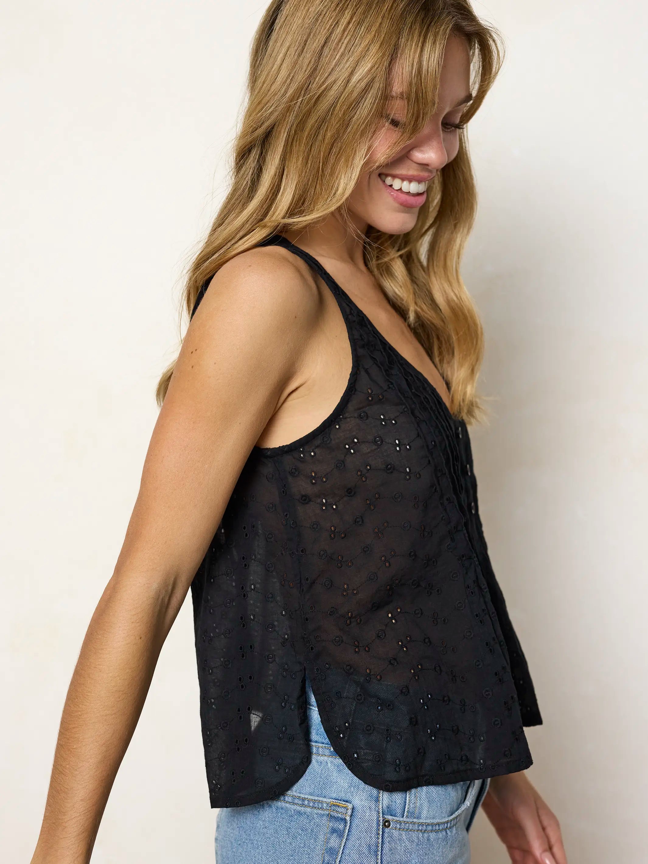 Savannah Sleeveless Cotton Eyelet Top - Black – Natural Life