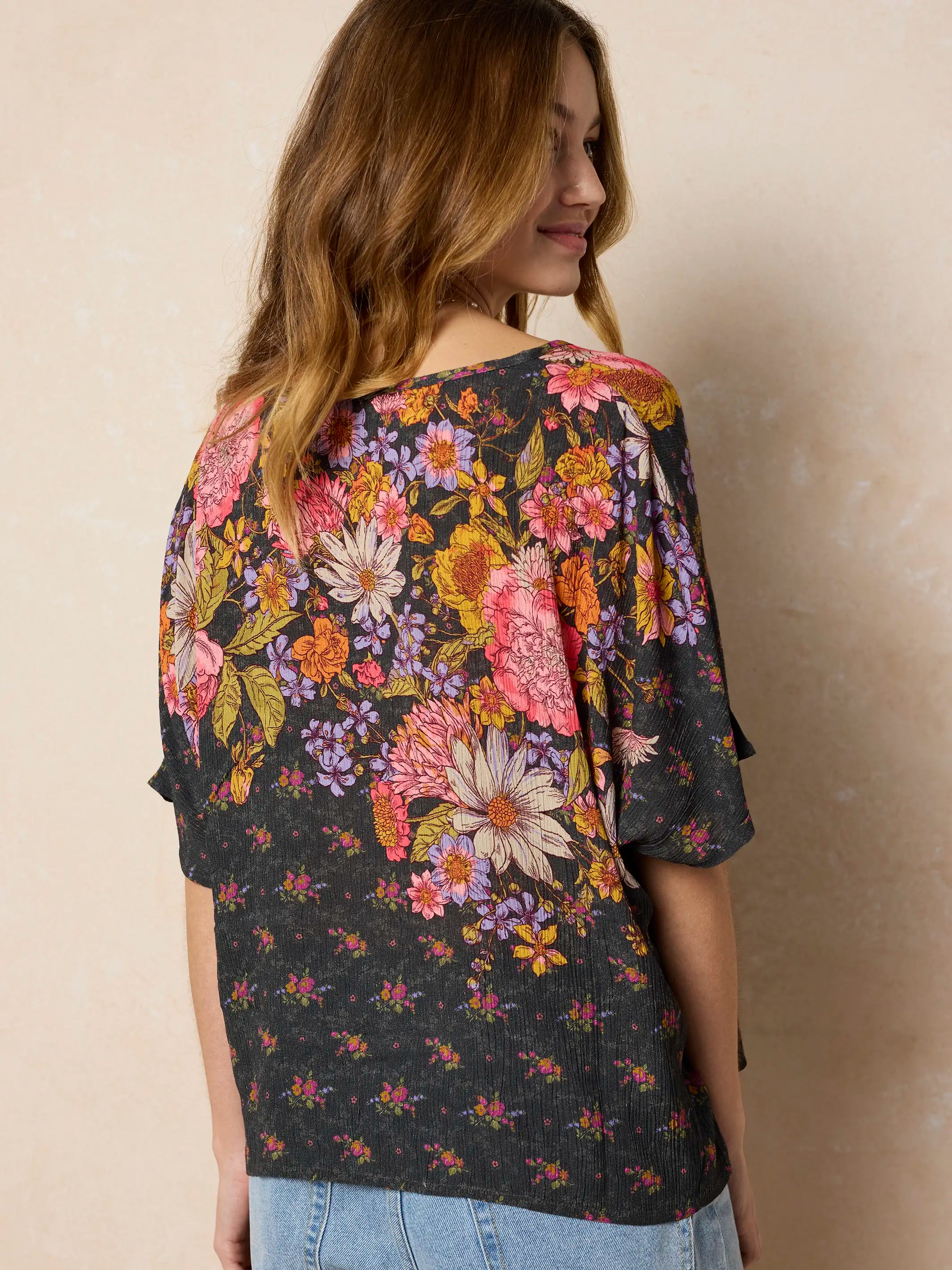 Easy V-Neck Top - English Garden Charcoal – Natural Life
