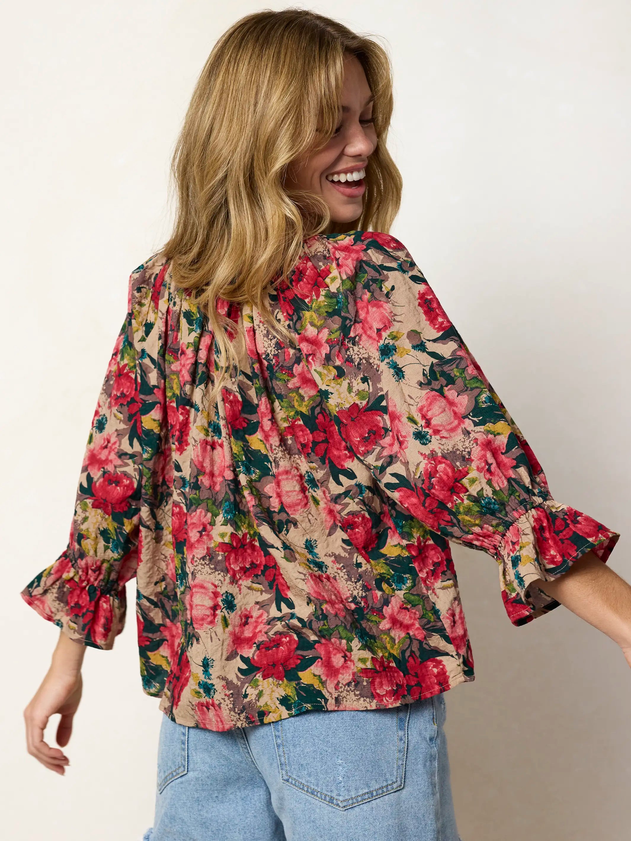 Magnolia Top - Tan Red Roses – Natural Life
