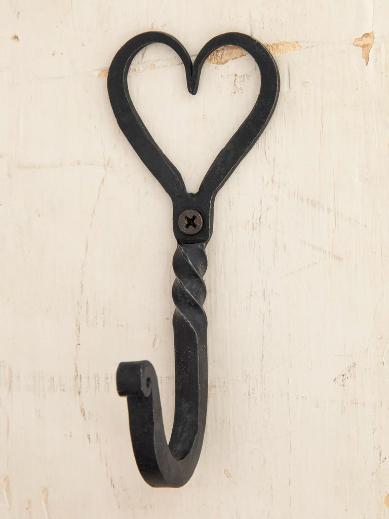 Iron Wall Hook Heart Natural Life