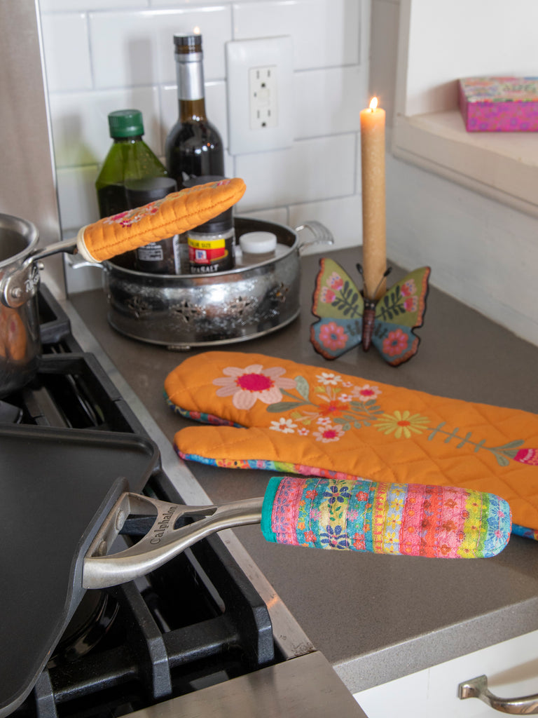 Bake Happy Oven Mitt|Floral-view 2